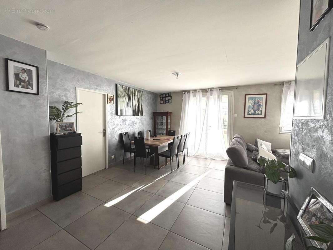 Appartement à ROMANS-SUR-ISERE