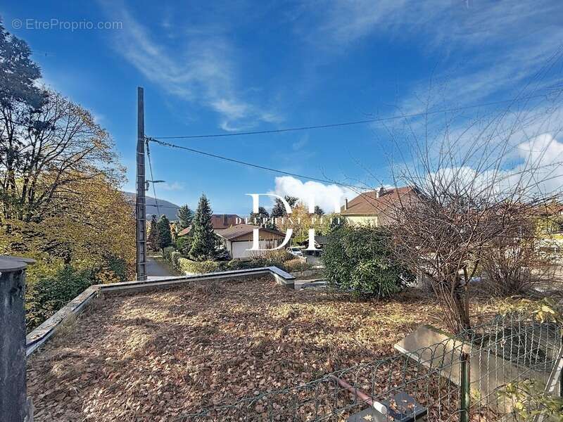 Maison à VETRAZ-MONTHOUX