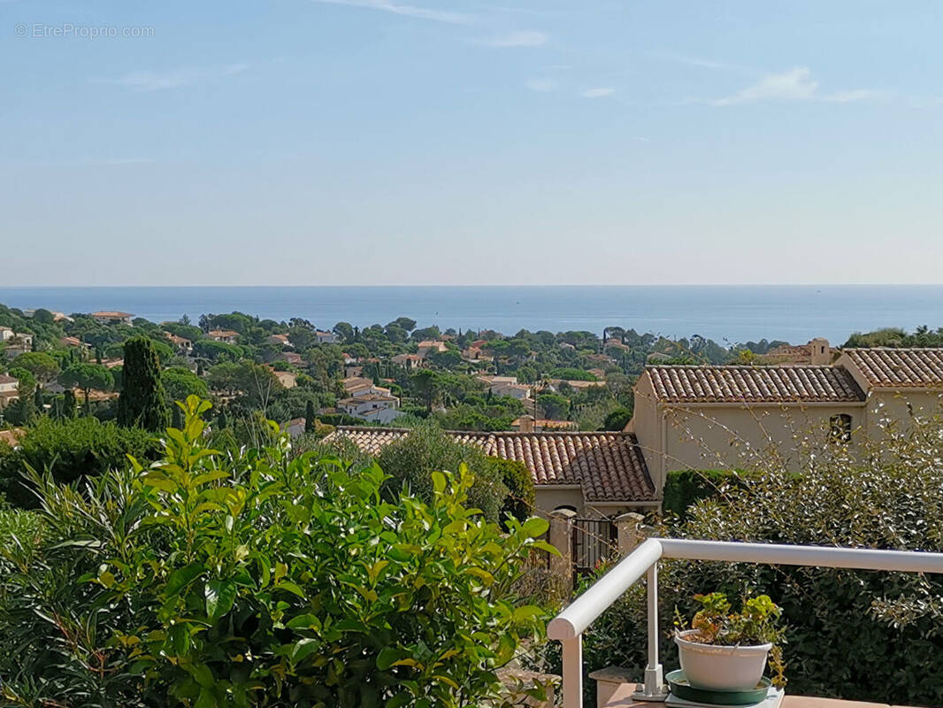 Maison à LES ISSAMBRES