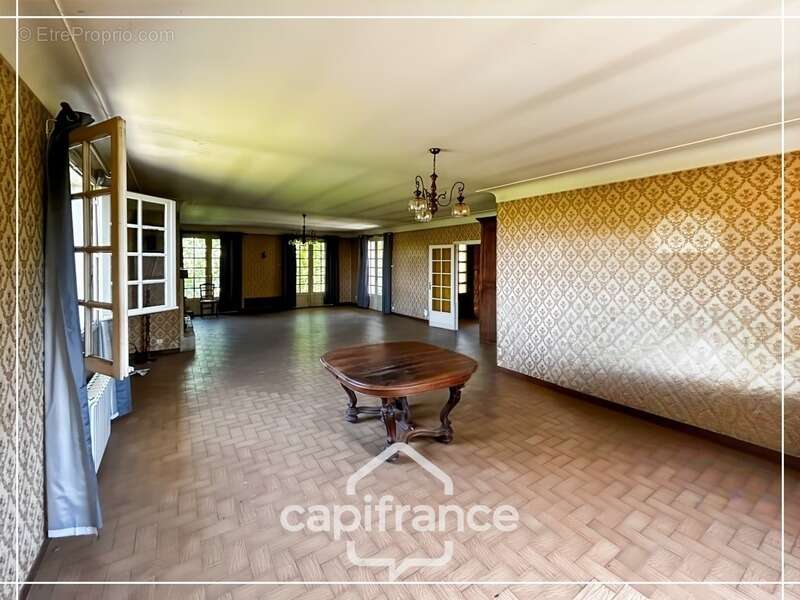 Maison à ROQUEFORT