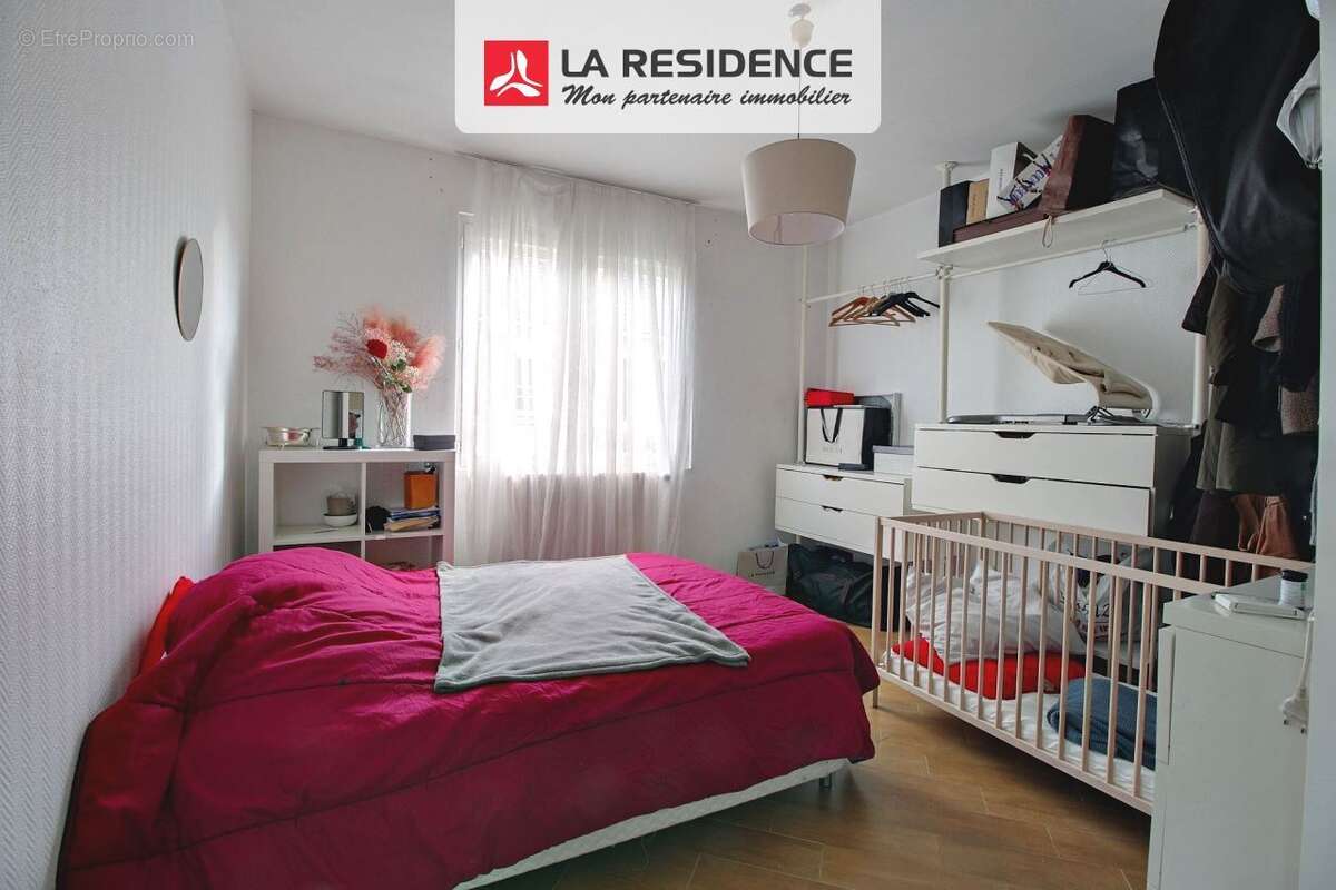 Maison à SAINT-ETIENNE-DU-ROUVRAY