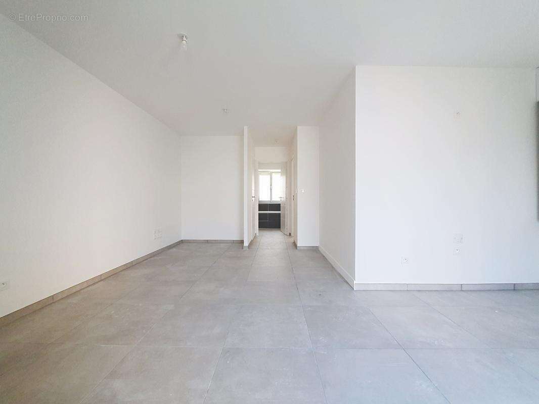 Appartement à VILLETTE-DE-VIENNE