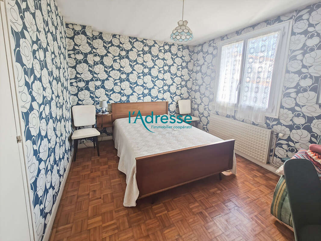 Maison à MONTREVAULT