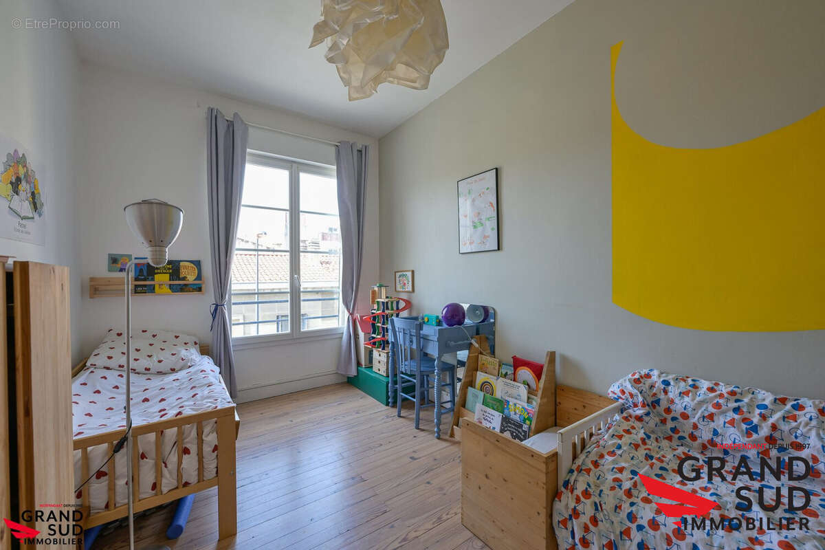 Appartement à BORDEAUX