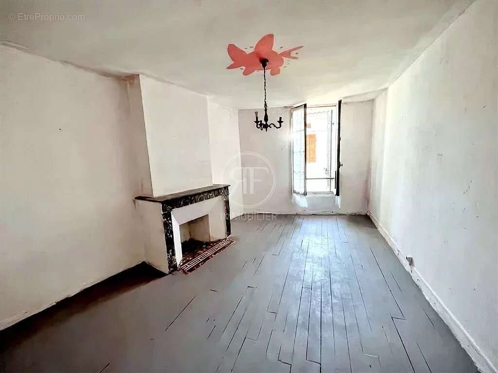 Maison à CASTILLON-LA-BATAILLE