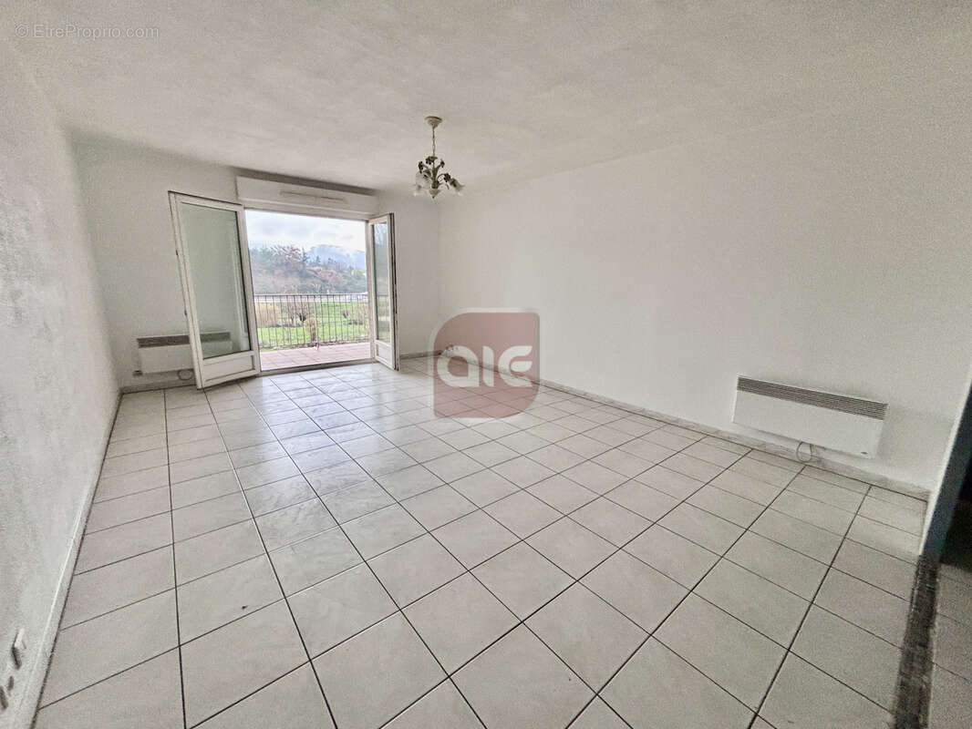 Appartement à GANGES