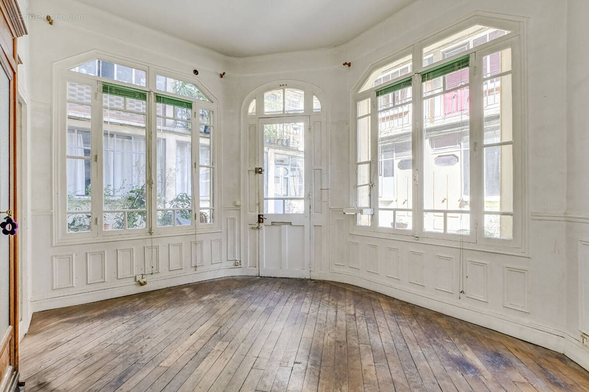 Appartement à PARIS-19E