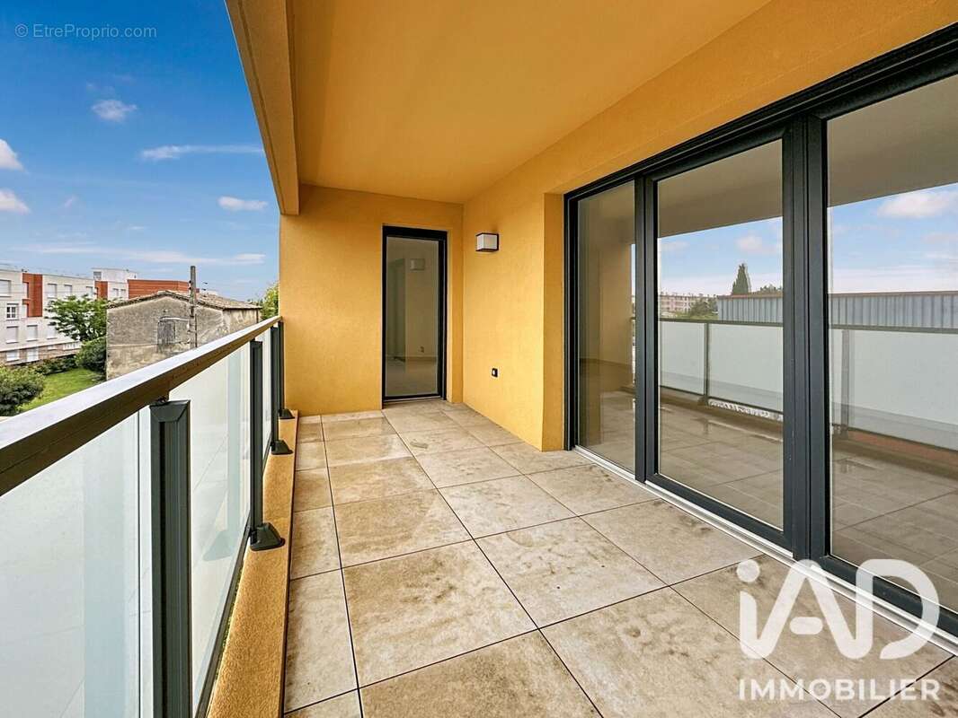 Appartement 88 m² à Nimes  - photo 2
