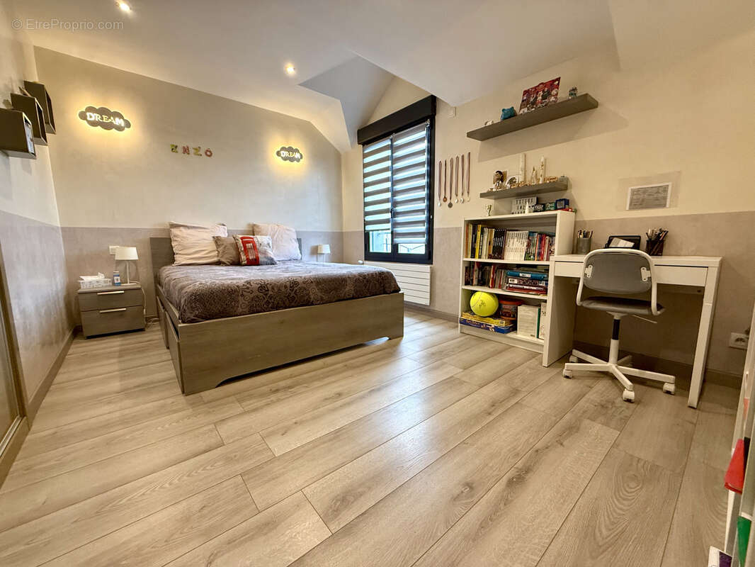 Maison à AULNAY-SOUS-BOIS