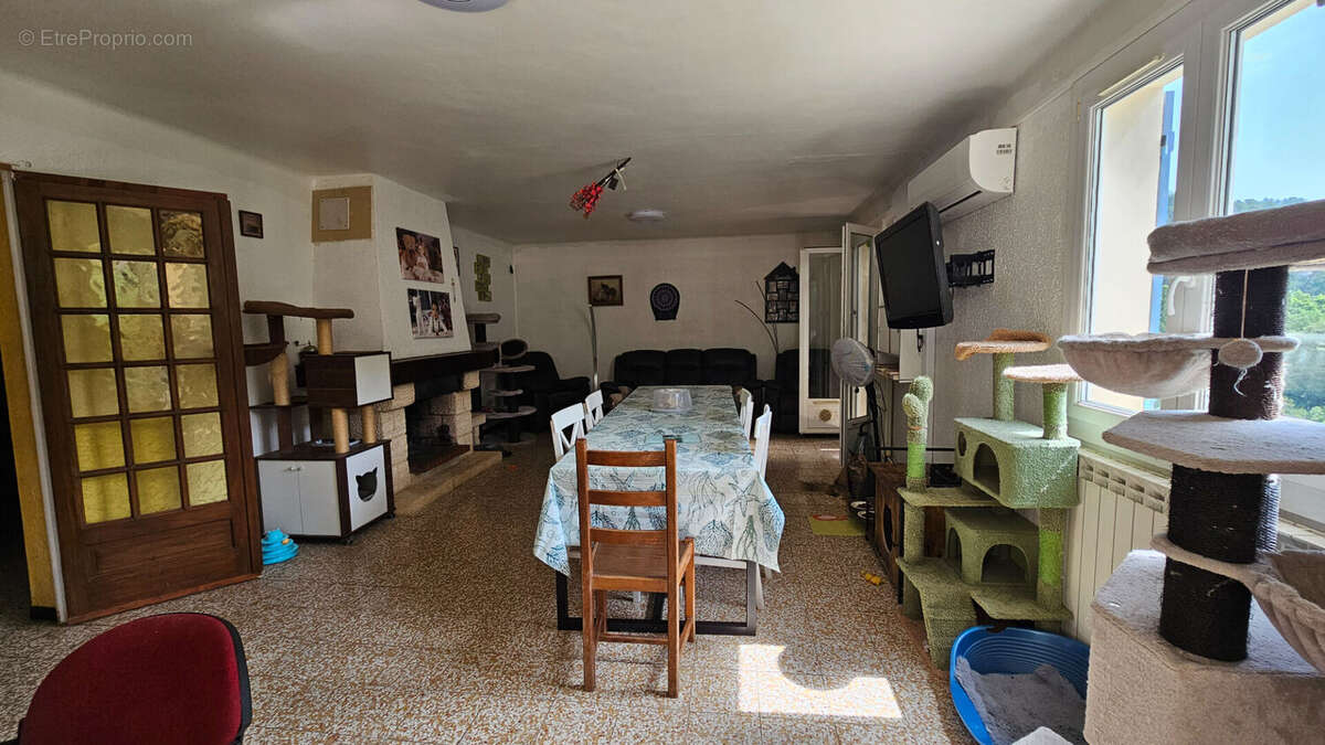 Maison à LE LUC