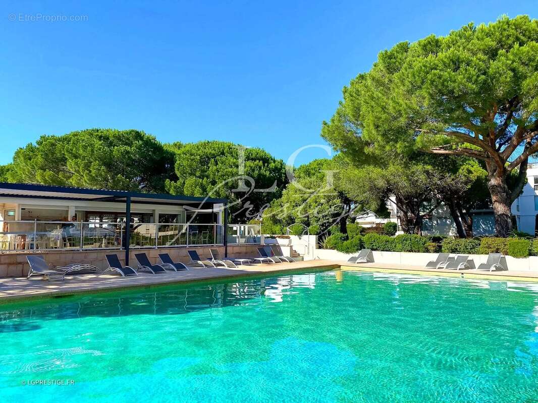 EXCLUSIVITÉ MANDELIEU-LA-NAPOULE : à pied des plages et des commerces. - photo 9