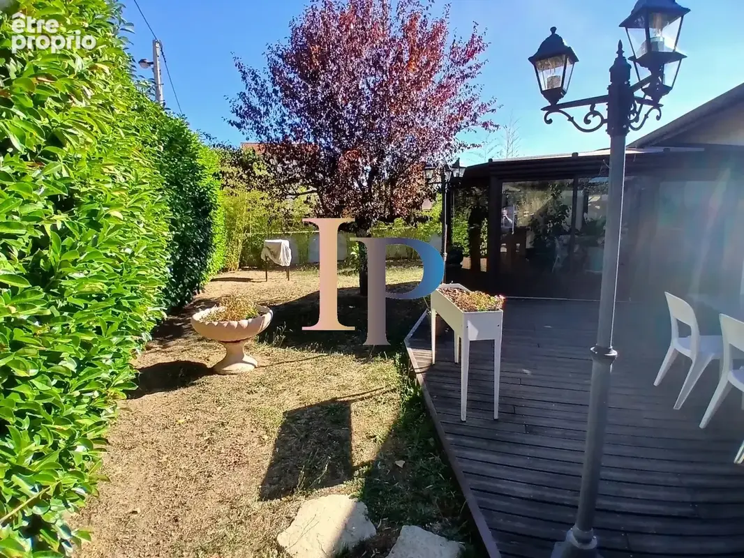 Maison 6 pièces 101 m² à vendre à Charlieu (42190) - photo 4