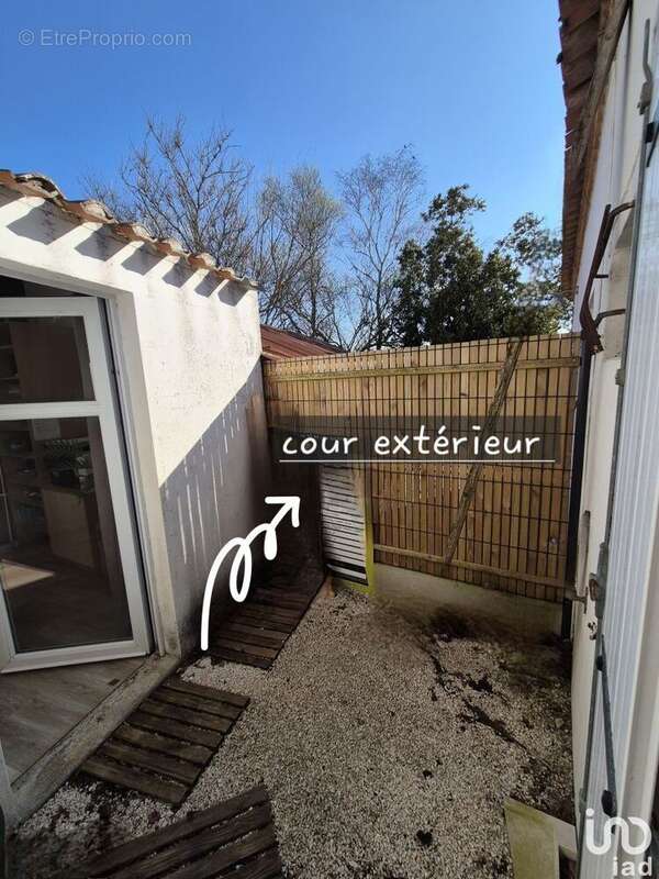 Photo 8 - Commerce à TALMONT-SAINT-HILAIRE