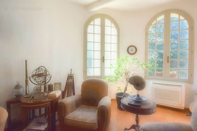 Maison à ENSUES-LA-REDONNE