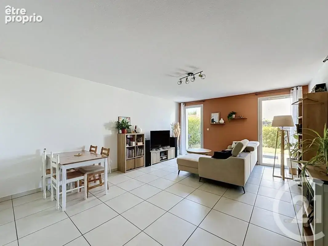 Appartement 70 m² à Charly  - photo 2