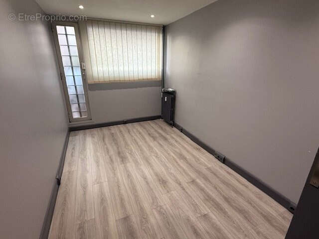 Commerce à MARSEILLE-6E