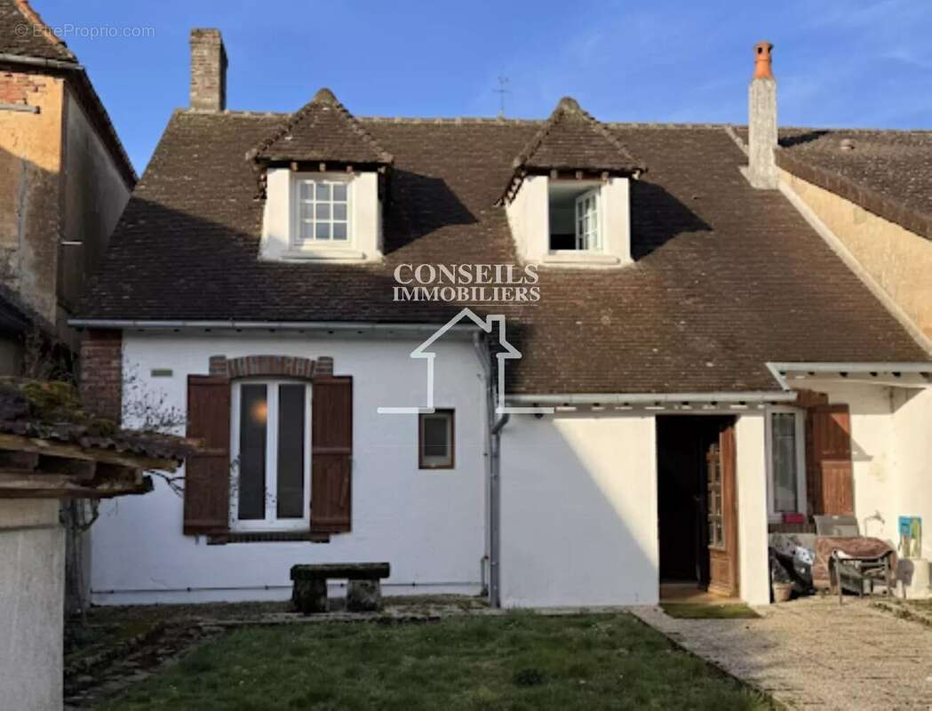 Maison à SAINT-MARTIN-D'ORDON