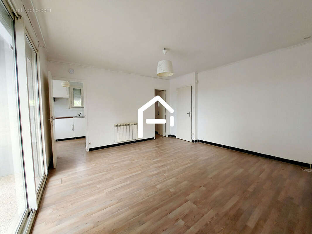 Commerce à VILLEFRANCHE-DE-LAURAGAIS