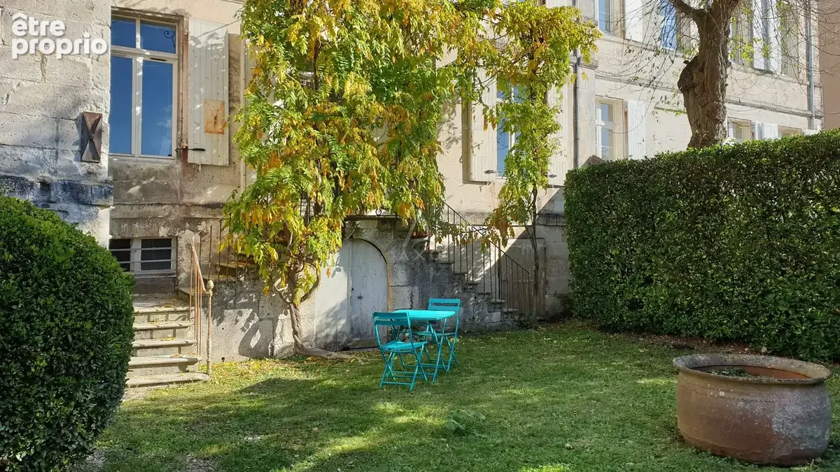 Rez-de-jardin dans maison bourgeoise du XIXè siècle - photo 1
