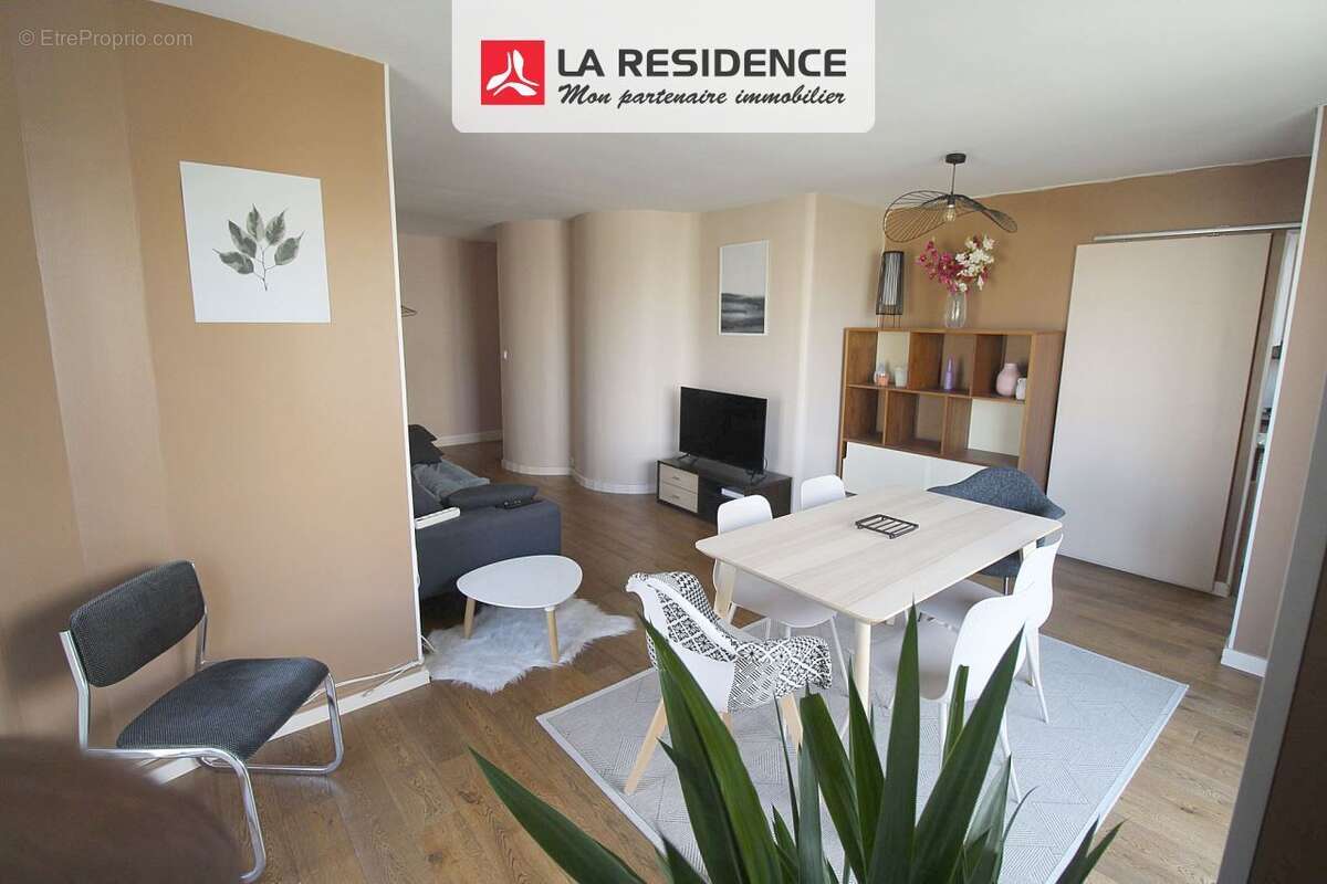 Appartement à ELANCOURT