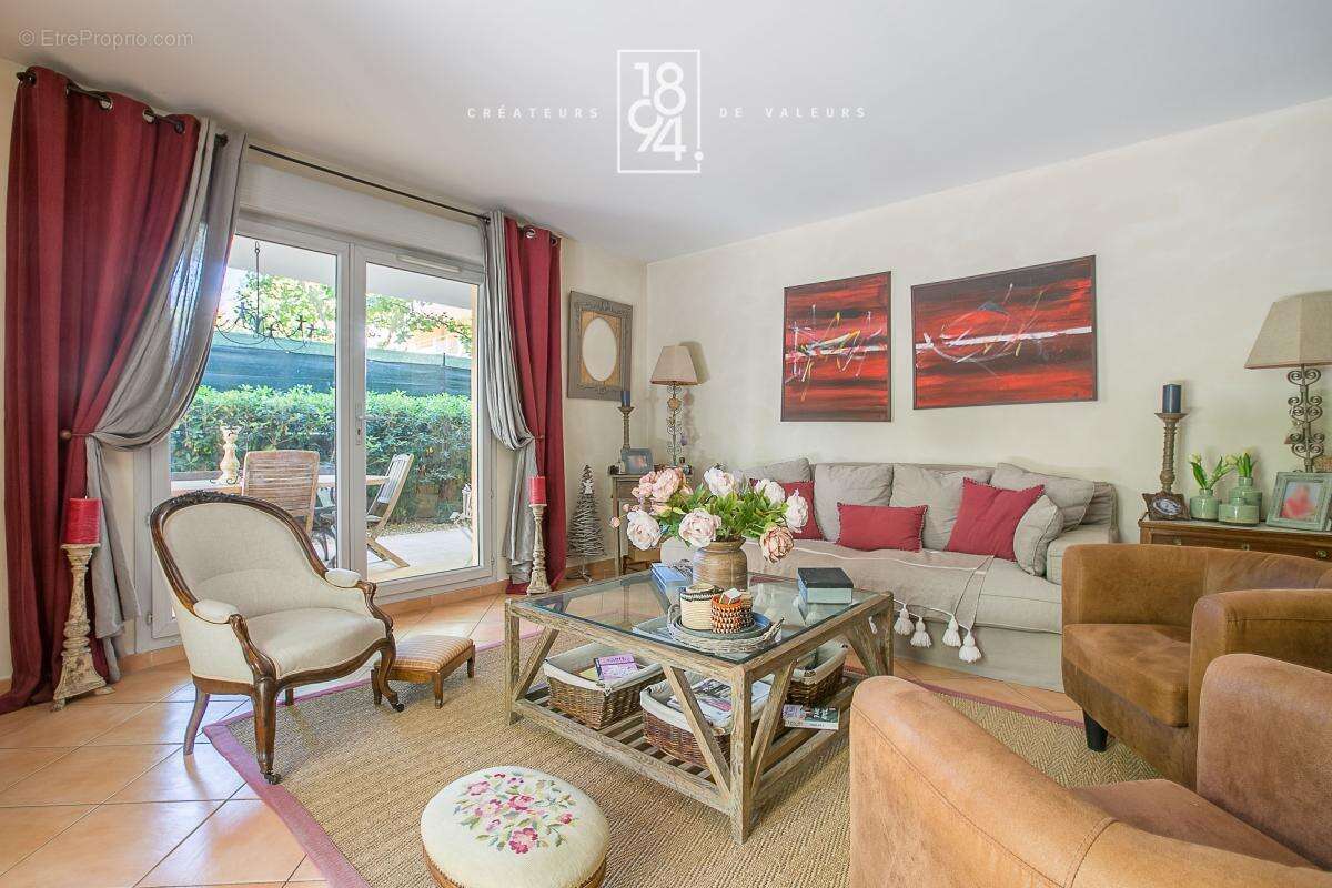 Superbe T4 de standing avec vaste jardin  et stationnement - photo 10