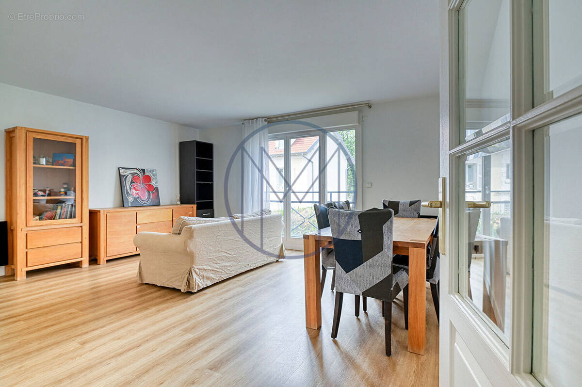 Appartement à VERSAILLES