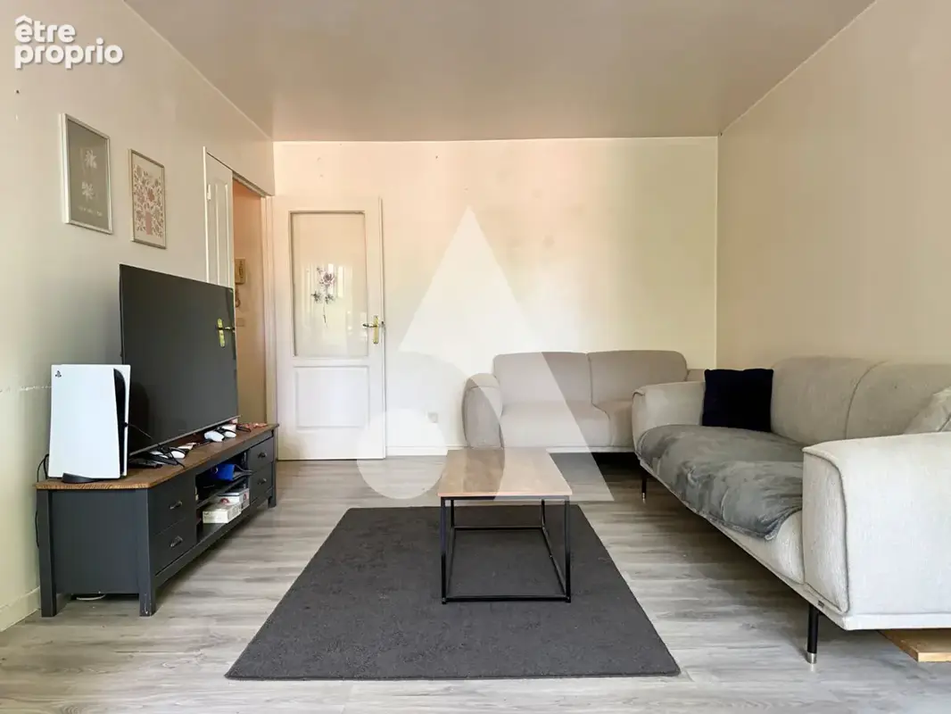 Appartement Lisses 2 pièces 43.45 m² - photo 2