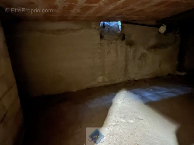 Commerce à AIRAINES