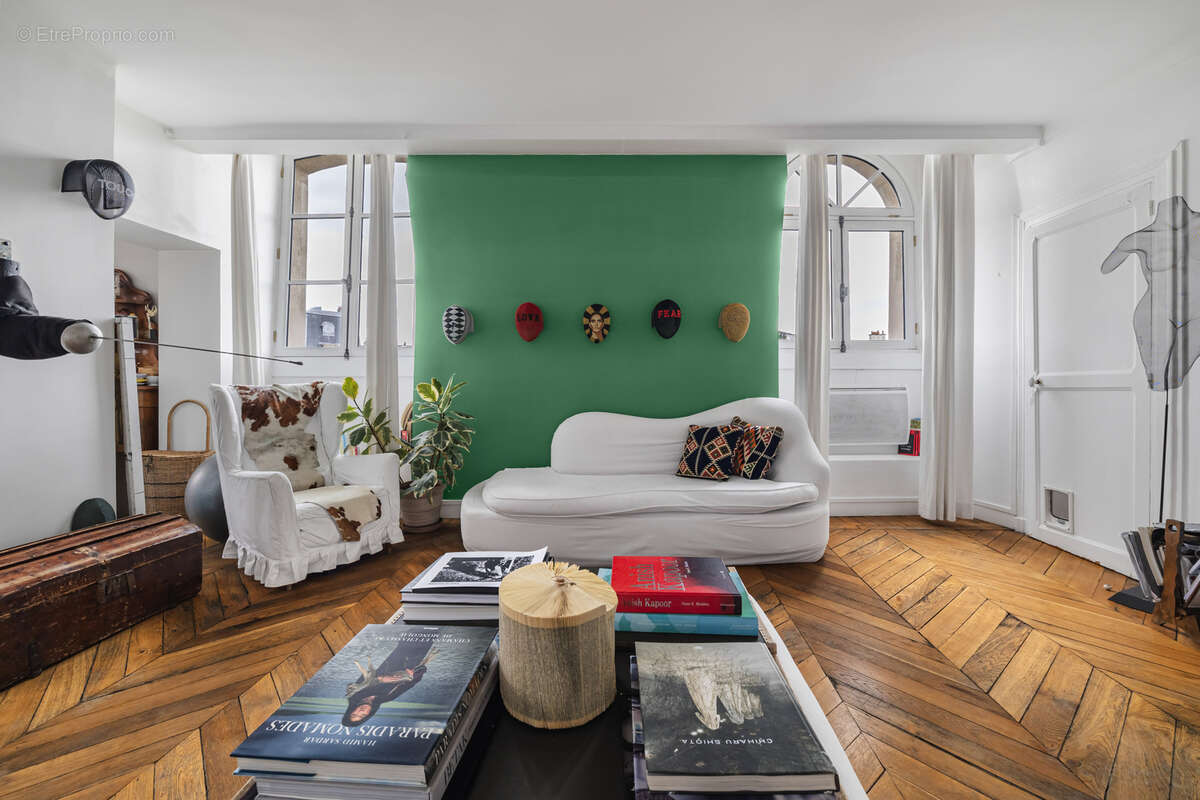 Appartement à PARIS-2E