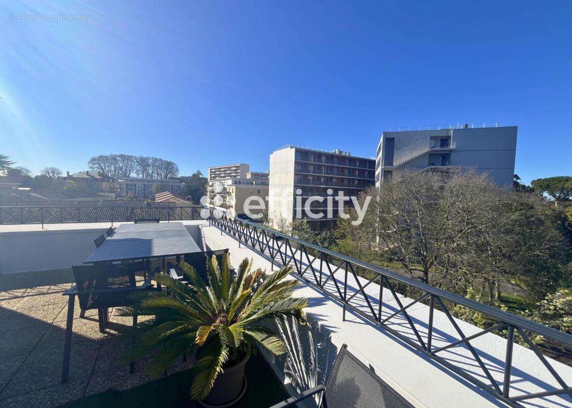 Appartement à BORDEAUX