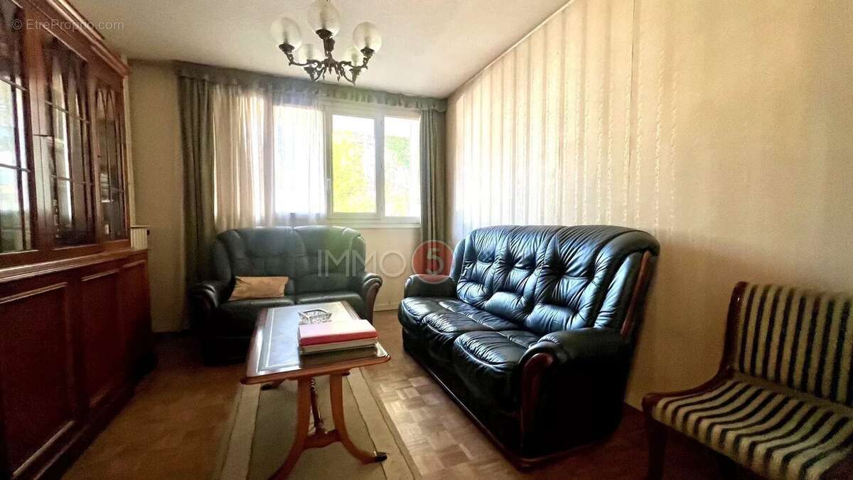 Appartement à LE RAINCY