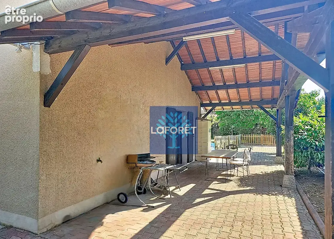 CHAZAY-SUR-AIN - Maison familiale de 160 m² avec piscine - photo 8