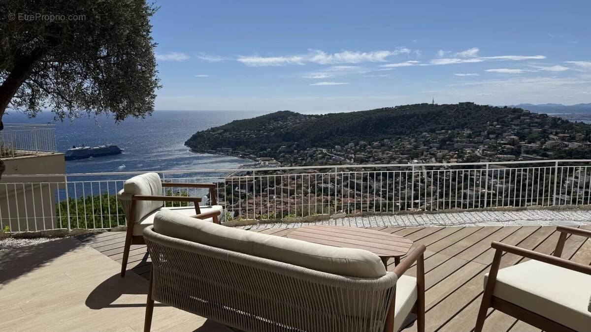 Appartement à VILLEFRANCHE-SUR-MER