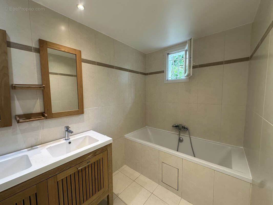 Maison à CHAMPIGNY-SUR-MARNE