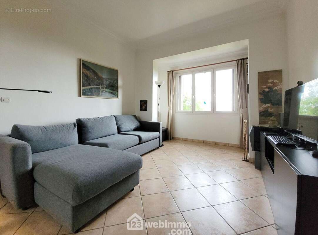 Séjour double traversant - Maison à FONTENAY-AUX-ROSES