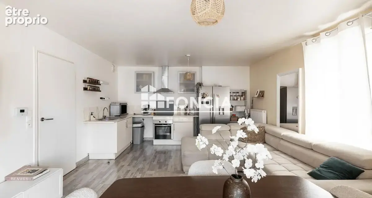 LILLE-LOMME - Type 3 de 65,73 m2 avec parking en sous-sol et balcon - photo 3