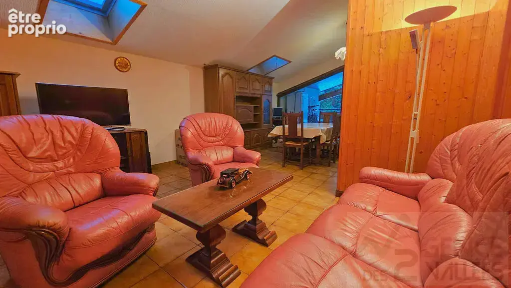 Appartement 4 pièces 89 m² Cluses - photo 2