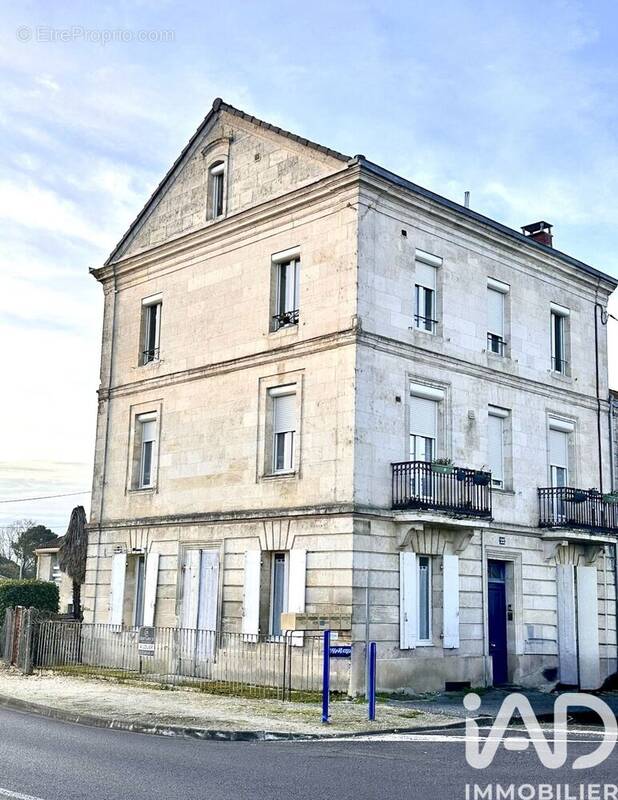 Photo 1 - Appartement à COUTRAS