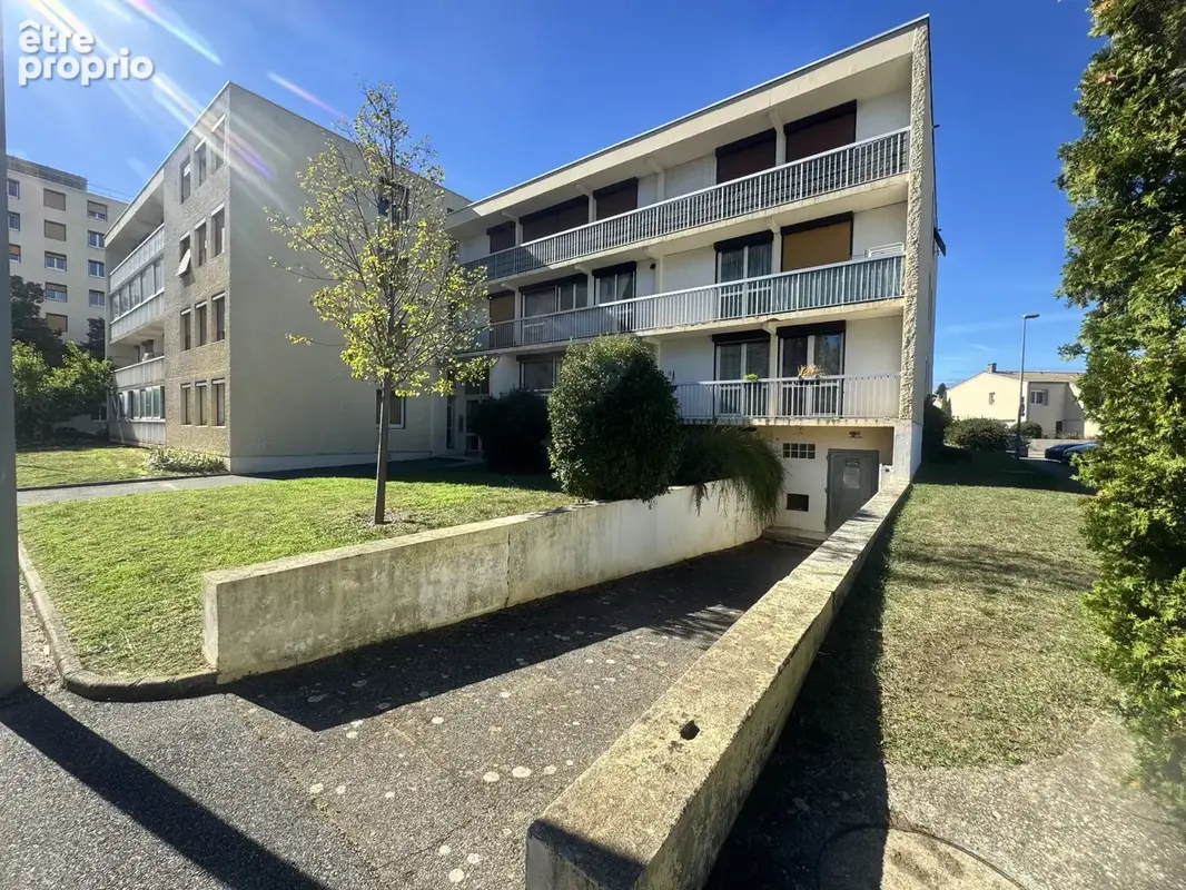 Appartement - 76.43 m2 - VALENCE LAPRAT - photo 3