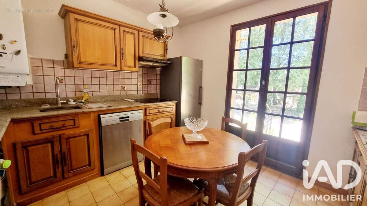 Maison 130 m² à Brignoles  - photo 8
