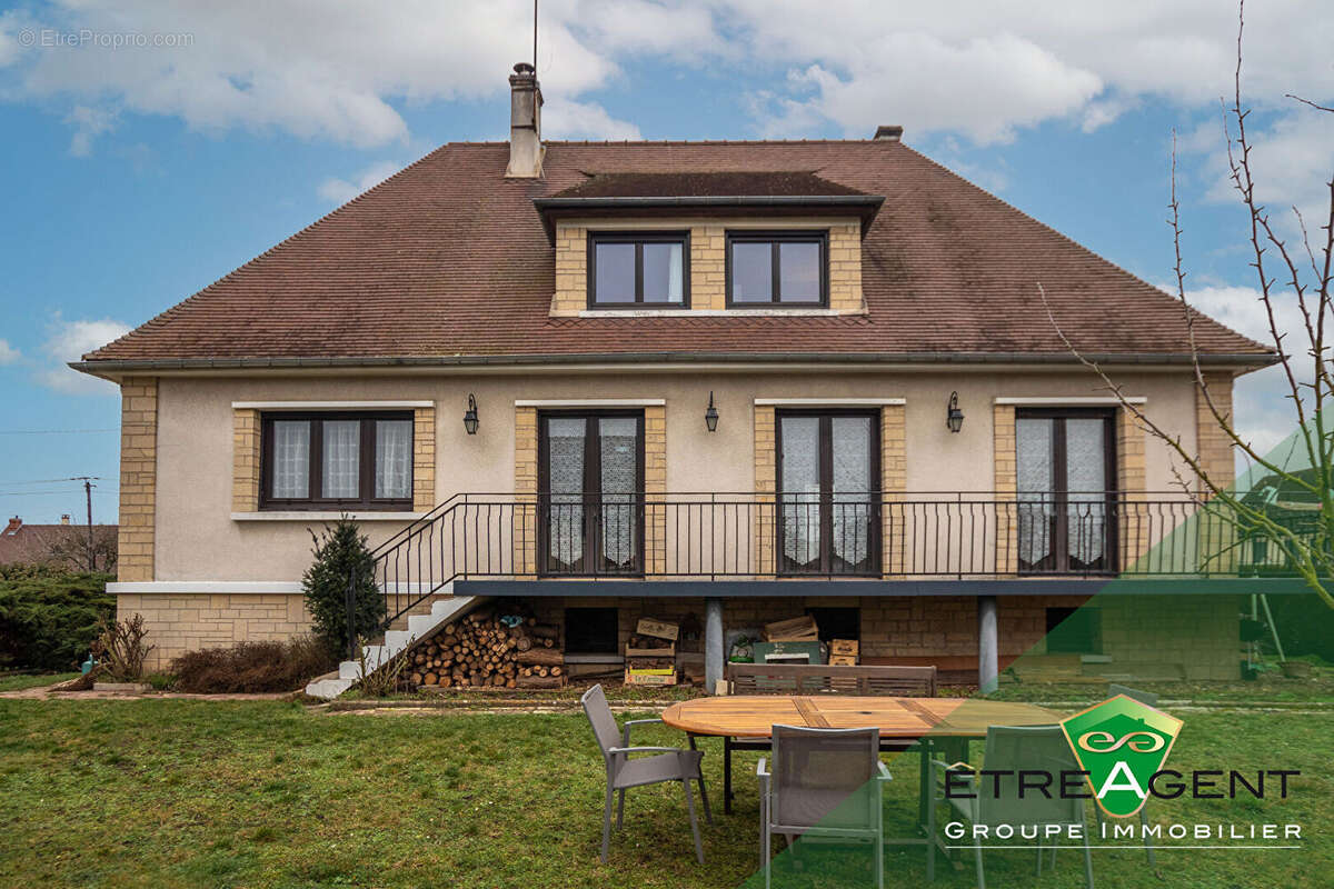 Maison à PACY-SUR-EURE