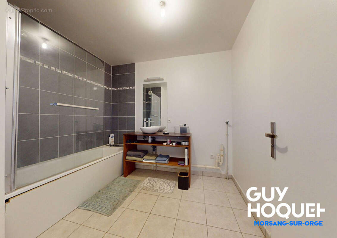 Appartement à ATHIS-MONS