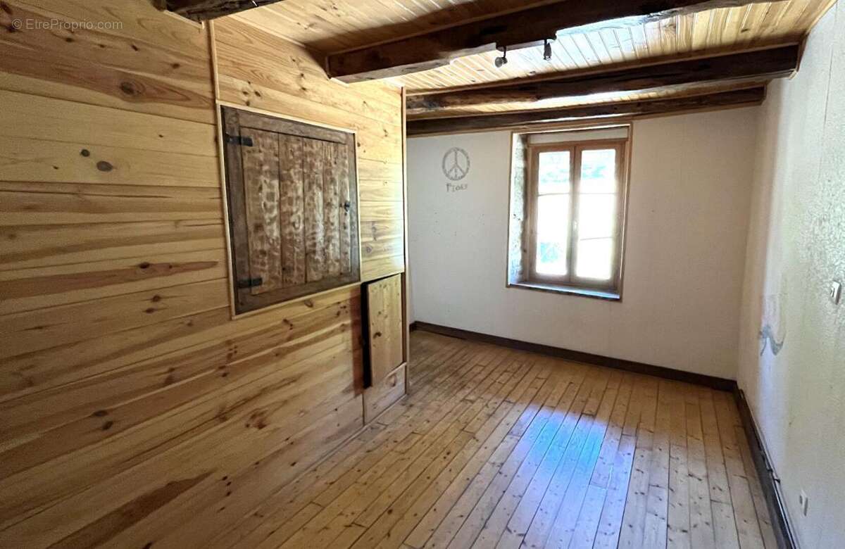Maison en pierres, à  finir de rénover - avec belle vue -  Vosbles-Valfin (Chavagna) - photo 7