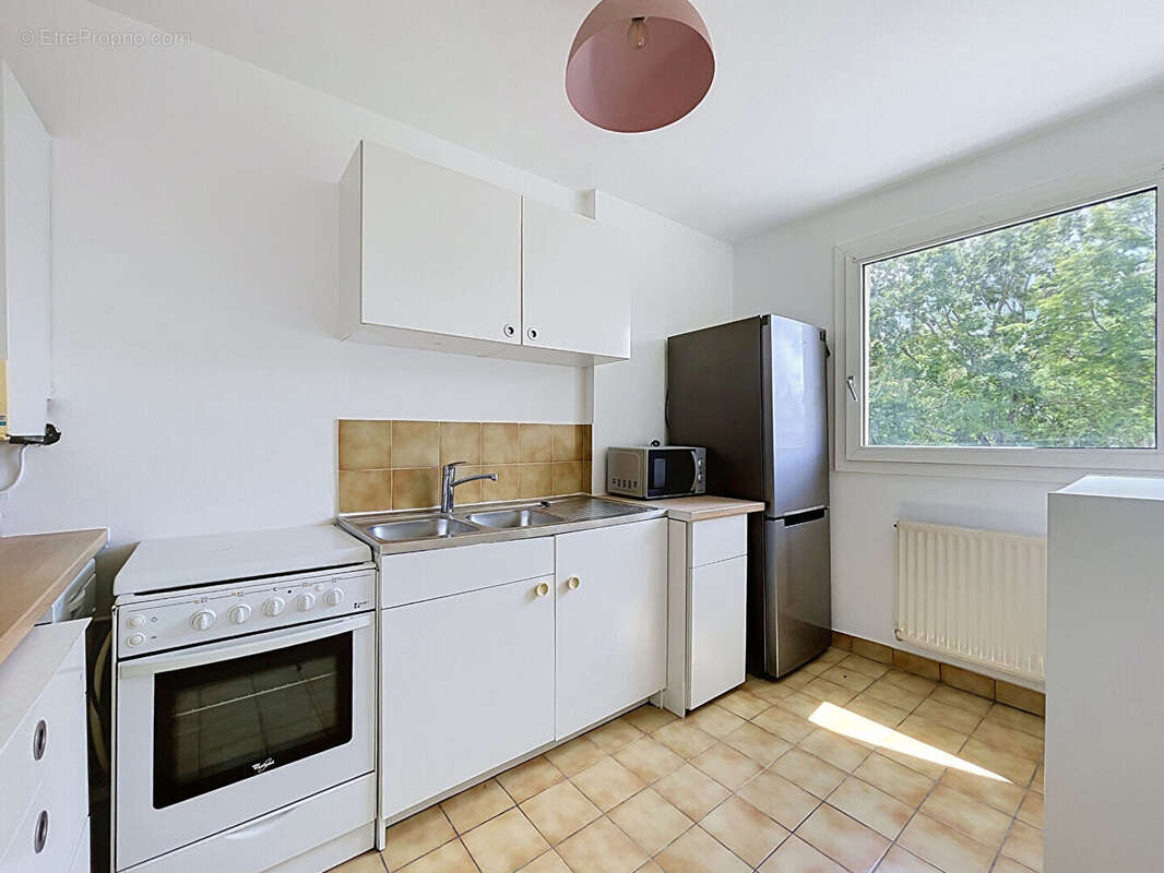 Appartement à MONTIGNY-LE-BRETONNEUX