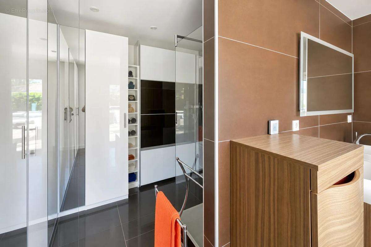Villa 5 pièces - 140 m2 - Saint-Estève - photo 10
