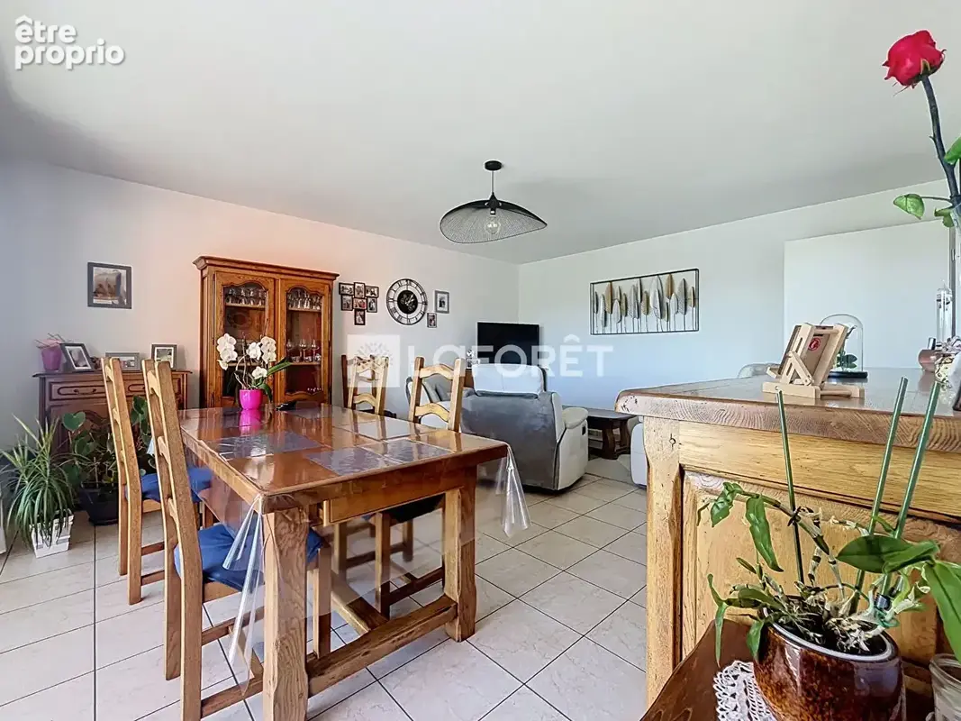 Appartement Le Grand Quevilly 3 pièces 80 m2 vendu loué (bail en cours jusqu'a Novembre 2027) - photo 2