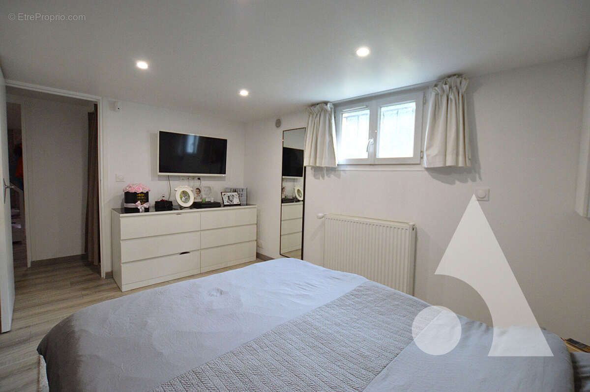 Maison à MONTIGNY-LES-CORMEILLES