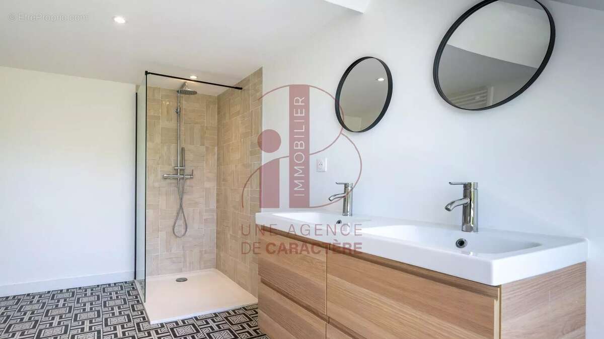 Maison à FONTAINEBLEAU