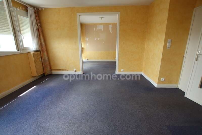 ORLEANS, quartier Nord au pied des commerces, appartement 3 chambres, de 94m2 à rafraichir - photo 7