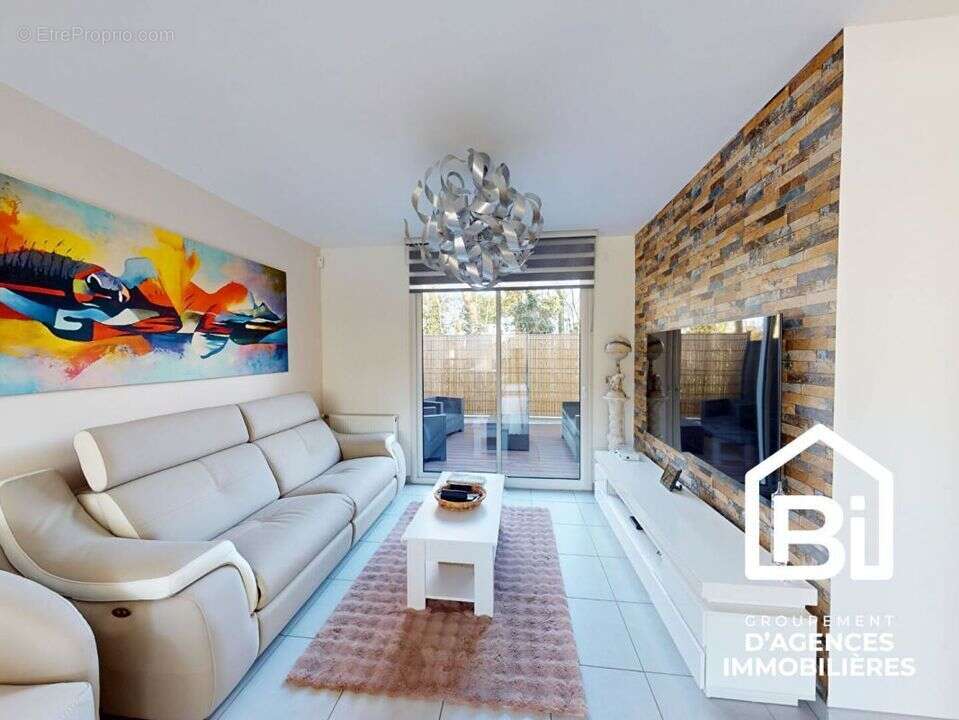 Maison à COLLEVILLE-MONTGOMERY